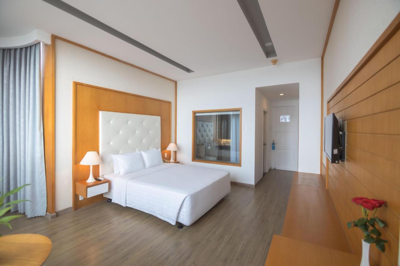 Sammy Hotel Вунгтау Экстерьер фото